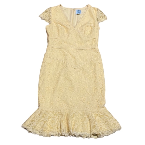 Nue by Shani Trumpet Cap Sleeve Lace Midi Dress - Picture 2 of 10